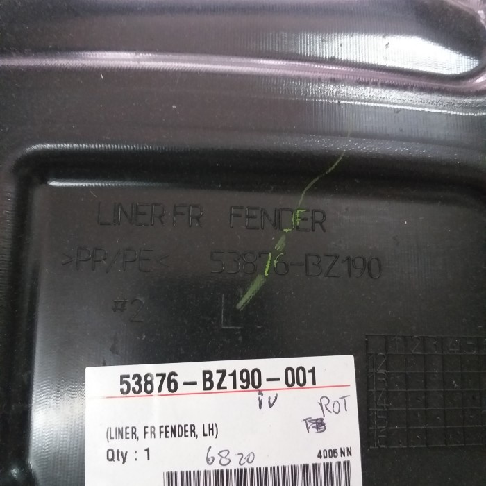 53876-Bz190 Liner Fender Kiri Avanza 2013 Kode 243