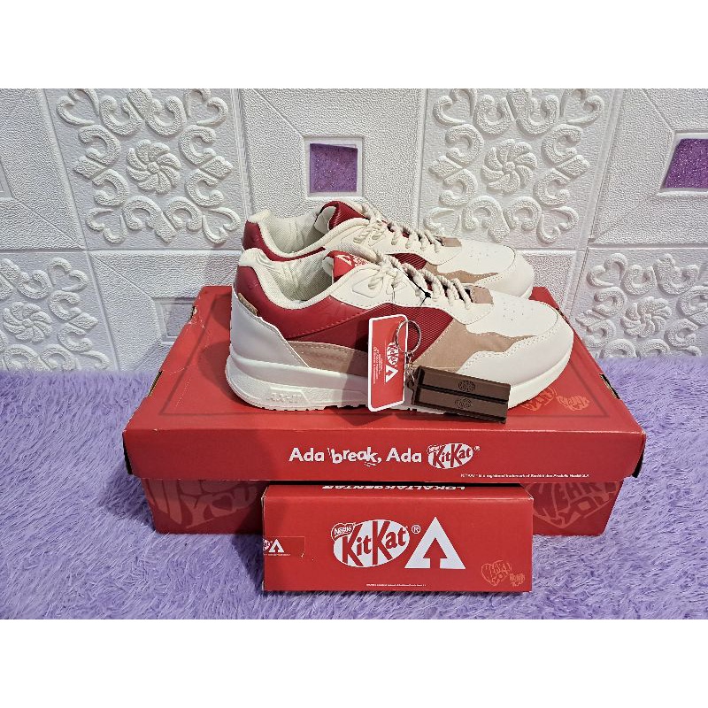 Aerostreet x Kitkat || Aerostreet x Tango