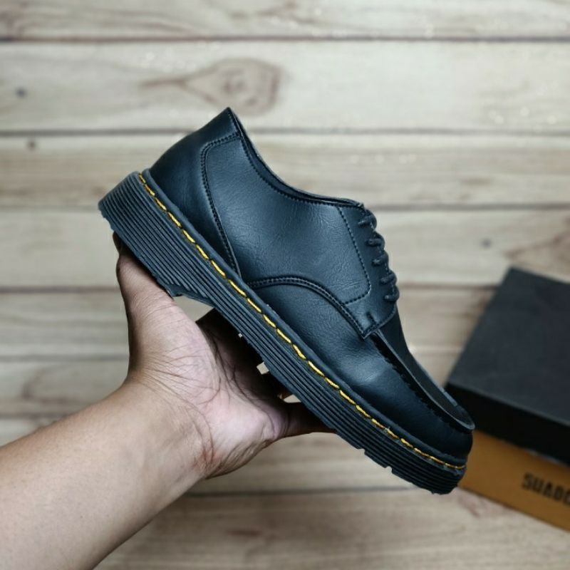 PRIME Sepatu Formal Pantofel Pria Terbaru 2023 Low Boots Docmart Casual Gaya Kerja Kantor