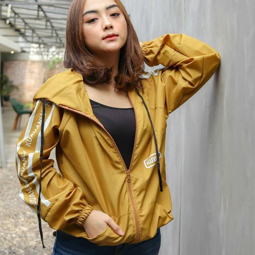 Kuxu Jaket - Jaket Parasut Wanita