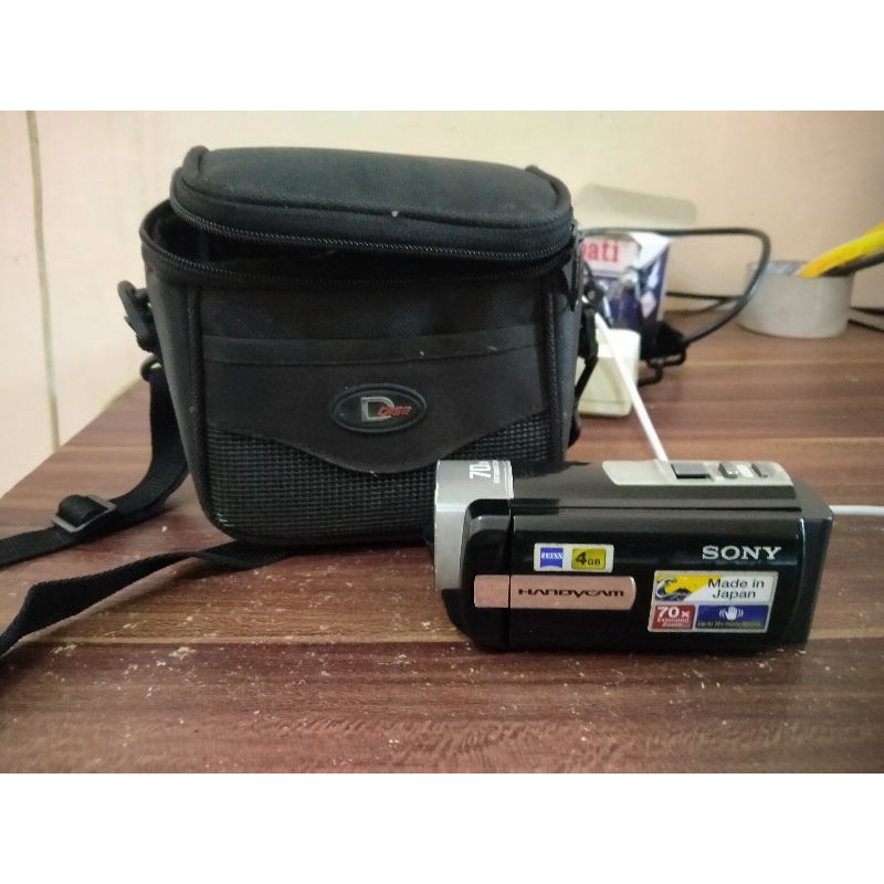 SONY Handycam DCR-SX65E