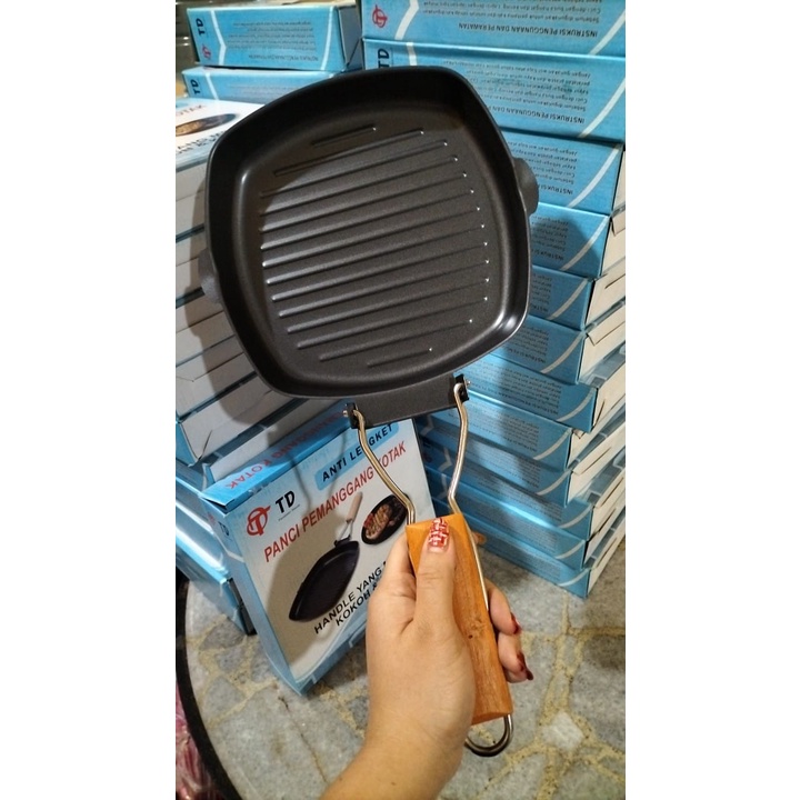 SQUARE GRILL PAN /PANCI PEMANGGANG KOTAK ANTI LENGKET/ GRILL LIPAT/ PANCI PANGGANG GRILL LIPAT 24 cm