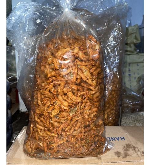 

Paling Laris 1KG KERIPIK USUS AYAM PEDAS DAUN JERUK CRISPY RENYAH GF6`