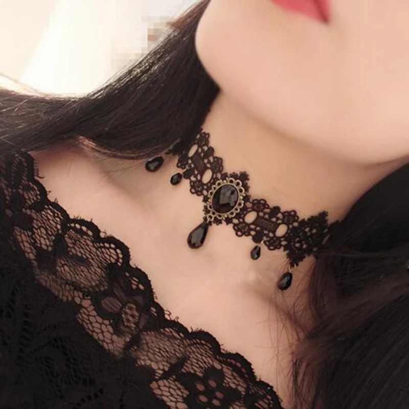 Kalung Choker Renda Hitam Gotik Kristal A40