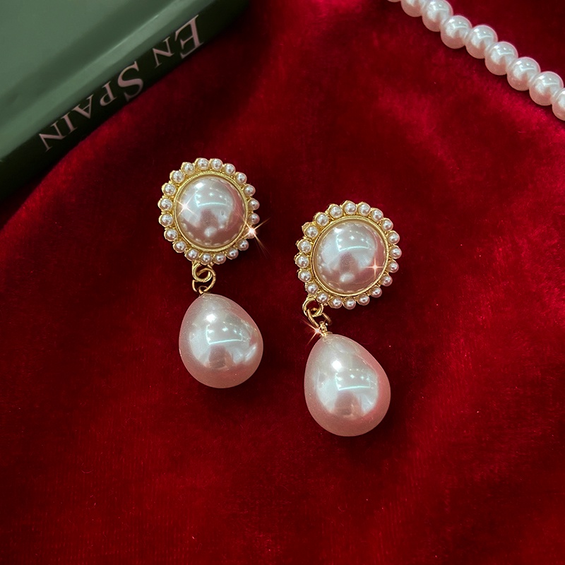 Anting Bulat Mutiara Retro Korea Bentuk Hati Anting Stud Halus2023Aksesoris Fashion Wanita Baru