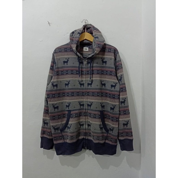 HOODIE UNIQLO NAVAJO RUSA