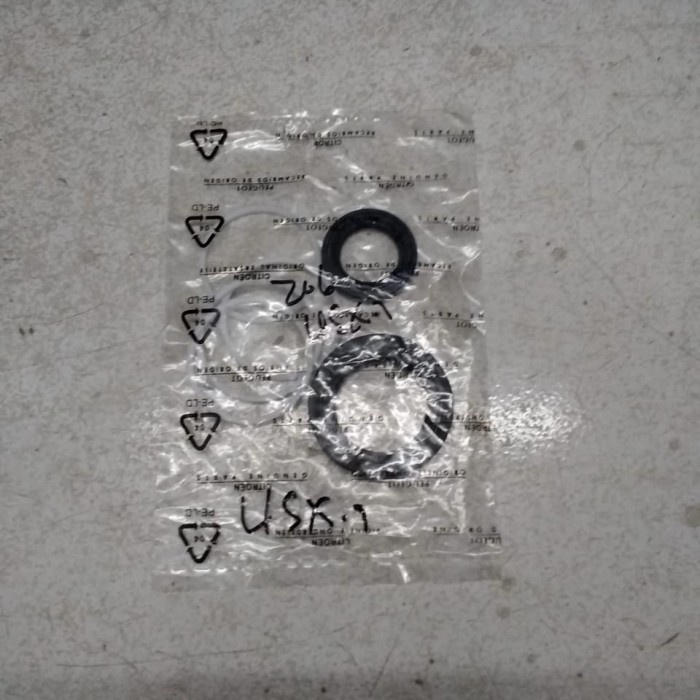 Seal Power Steering / Pinion + Seal Teflon Peugeot 206 / 306 merk Peugeot