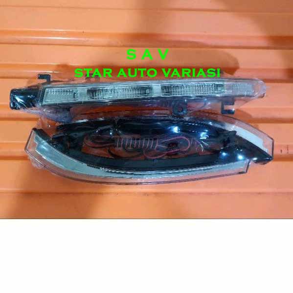 Lampu sein spion Great Xenia 2015-2018.