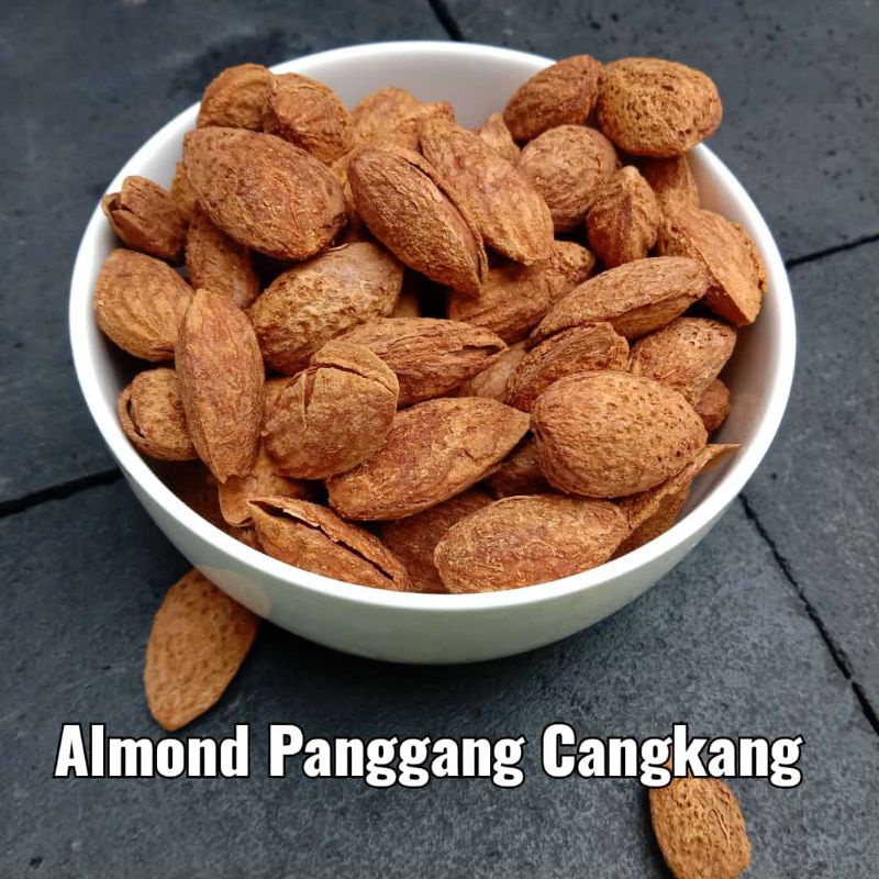 

Roasted Almond Panggang Cangkang Manis Gurih Vacuum 1kg