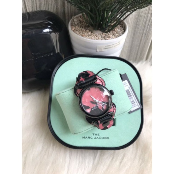 marc jacobs The Cuff Ladies Watch MJ0120190885