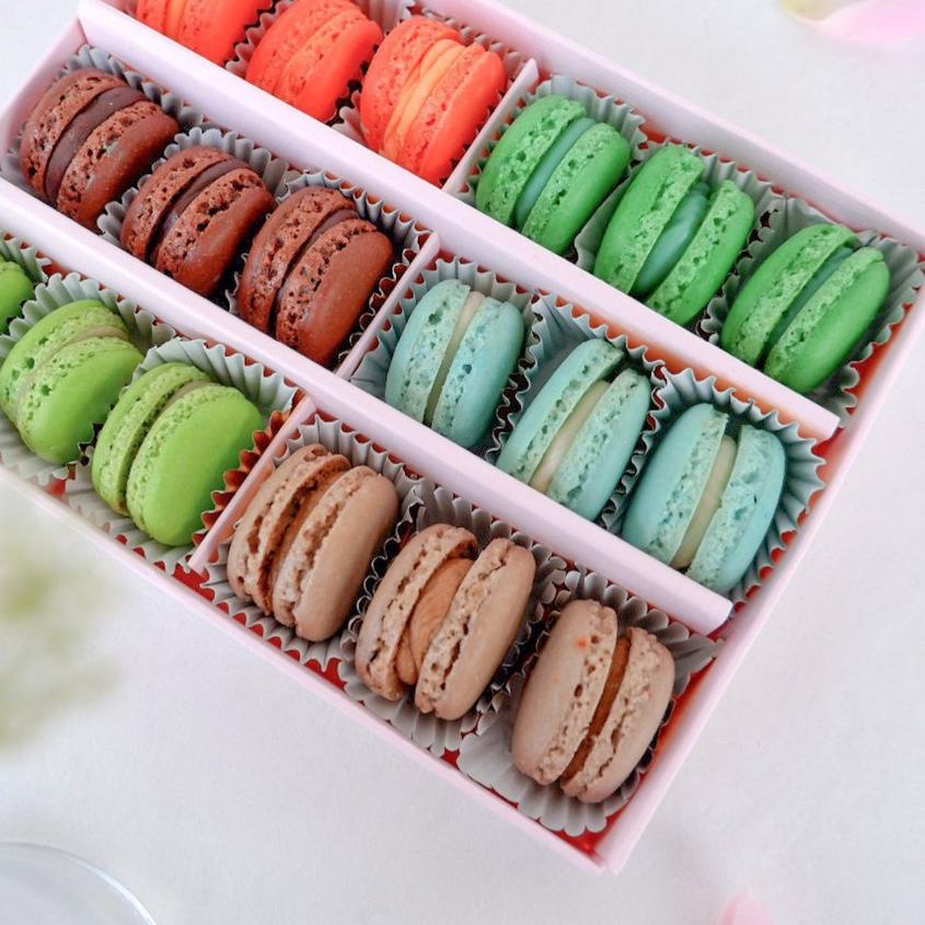 

✮ SPECIAL BABY MACARON 18 PCS ❄