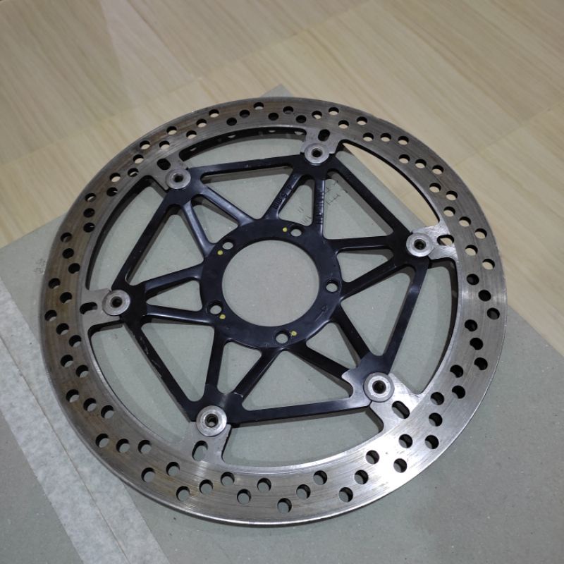 Disc Brembo Piringan Brembo Ducati Panigale kiri