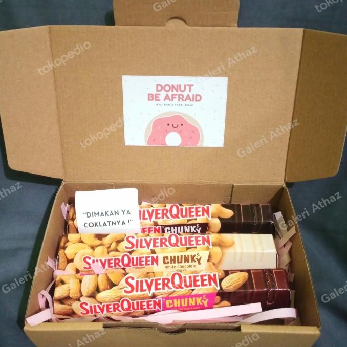

Spesial Valentine Day Hampers Coklat Valentine / Kado Ulang Tahun