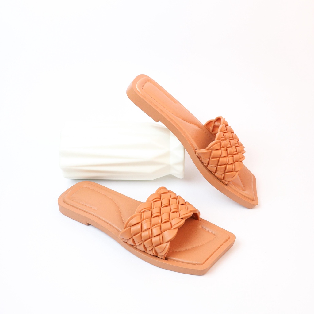 Micy Sandal Selop Wanita Slip On Teplek - Demorin