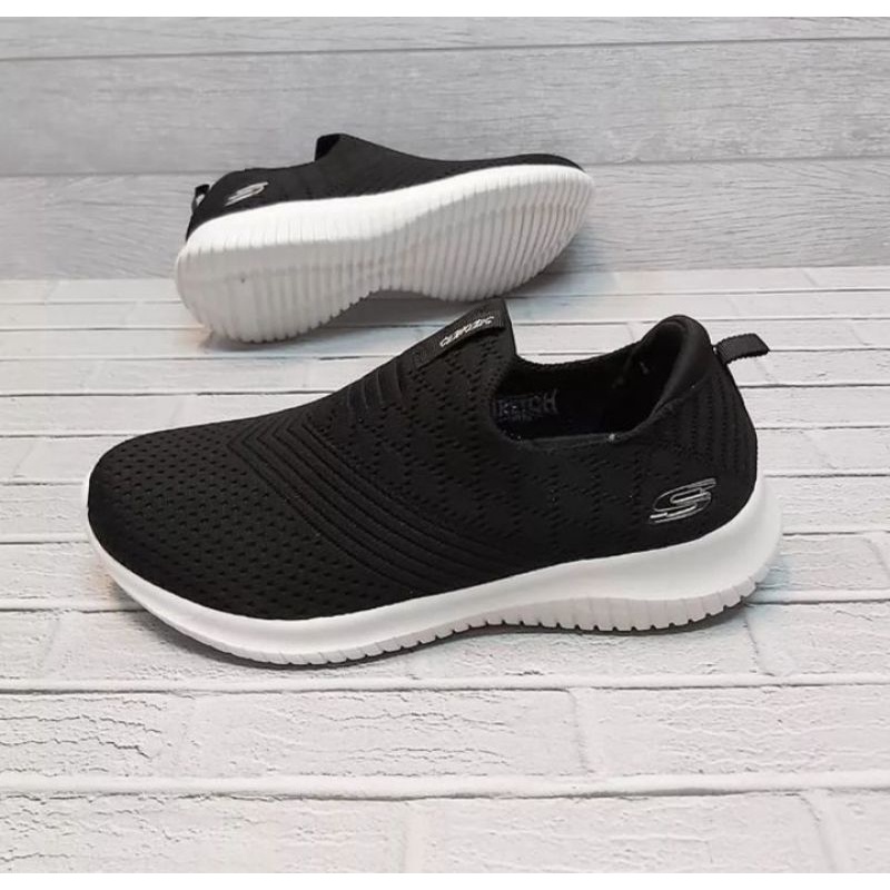 sepatu Skechers wanita/SKETCER ULTRA FLEX2/SKECHERS ULTRA FLEX/SNEAKERS  WANITA