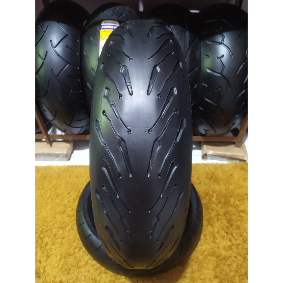 Michelin Pilot Road 5 Size 190/55 17