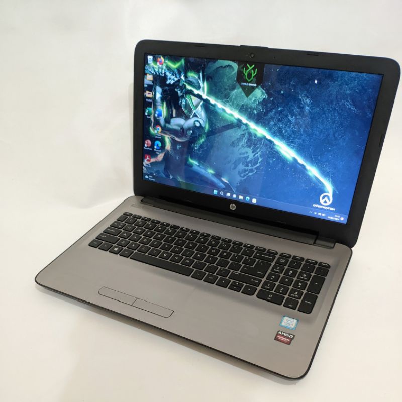 laptop gaming/editing layar 15.6inc hp 15 - core i5 gen7 - ram 8gb ssd 256gb vga Amd Radeon R5