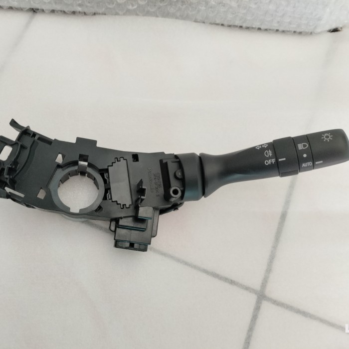 Saklar Lampu Innova Grand 2012 2015 Original