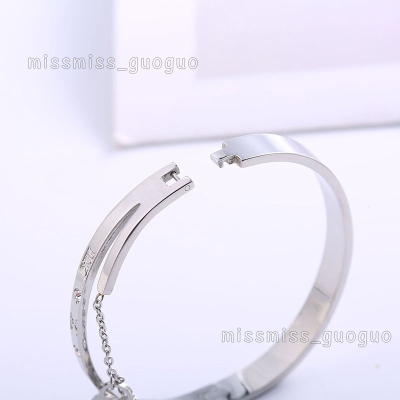 Gelang Liontin Hati Angka Romawi |  Aksesoris Bahan Titanium Steel 18K Warna Rose Gold | Perhiasan Bahan Stainless Steel Untuk Hadiah