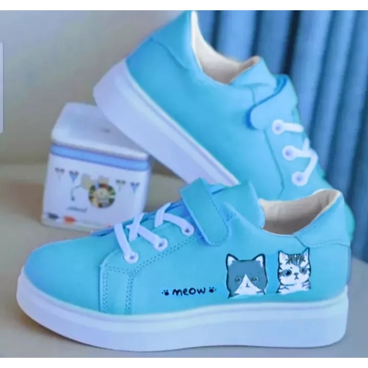 Sepatu Anak Perempuan Sepatu Sneakers Motif Meow Kucing Warna Biru Terbaru