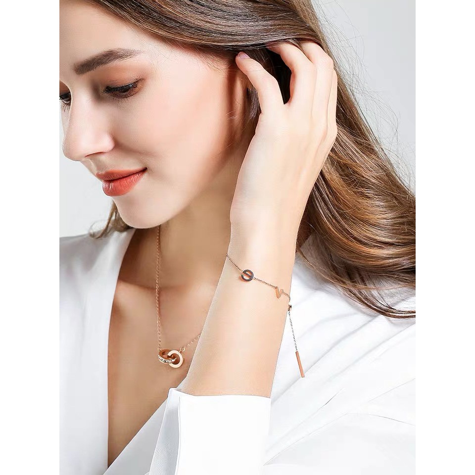 Gelang Kaki Model Rumbai Motif Tulisan love Warna Rose Gold Bahan Titanium Steel Tahan Air Anti Alergi