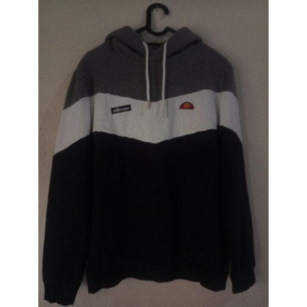 Hodie ellese