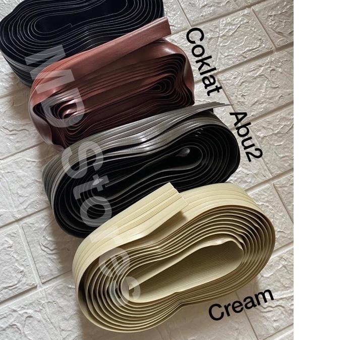 ◄ Stepnosing / Karet Lis tangga karet / Karet Tangga 4Meter ➴