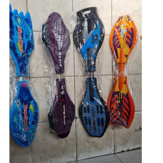 Super Hemat Skateboard Waveboard / Skate Goyang Motif Anak Karakter