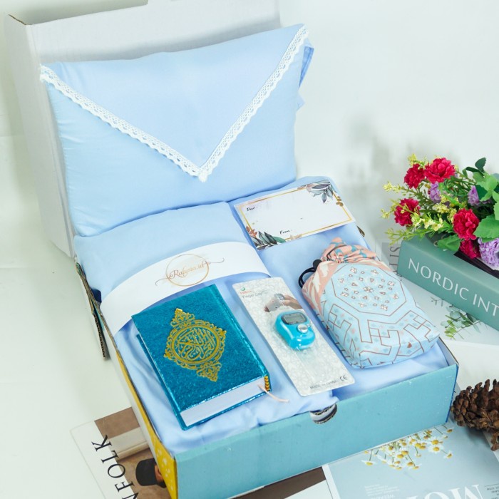 

Hampers Mukena / Alat Sholat / Kado Ulang Tahun / Graduation / Lebaran 076