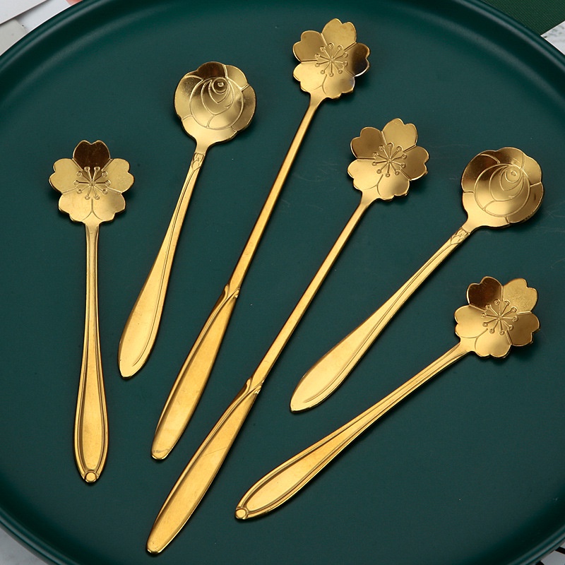 Sendok Korea Teh Kopi Kecil Stainless Steel Motif Love Elegant Warna Gold / Sendok Bunga Emas Spoon Dessert Import Stockami C766