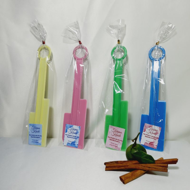 ISI 50 Pcs souvenir spatula/solet murah