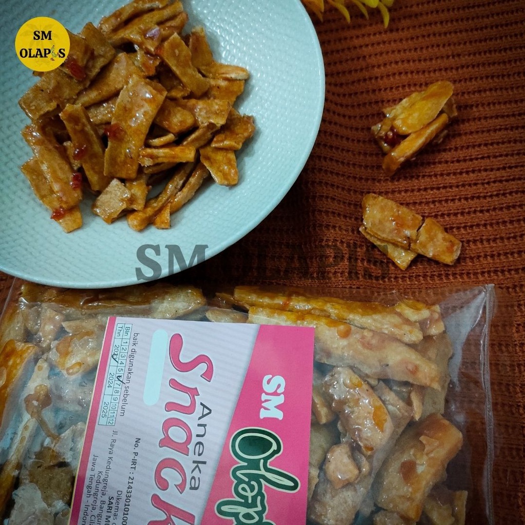 

MANGGLENG PEDAS MANIS KHAS CILACAP 250 GRAM OLEH OLEH SNACK LEBARAN ENAK MURAH