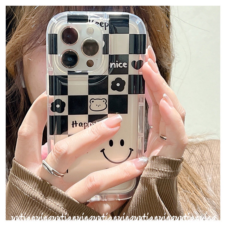 IPHONE Ins Kotak-Kotak Bear Smile Love Heart Case Kompatibel Untuk Iphone6 6S 7 8 Plus XR 11 14 13 12 Pro MAX X XS MAX Shockproof Airbag Lembut TPU Cover Bunga Pasangan Casing Ponsel