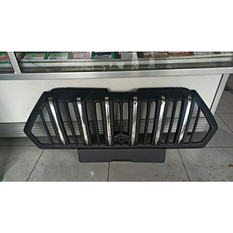 Grill Avanza Xenia veloz tahun  2018 model apollo