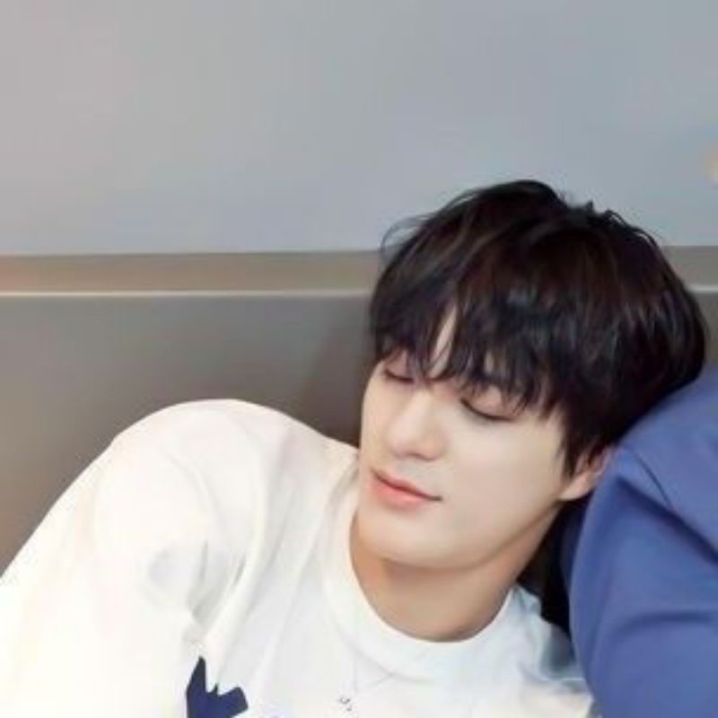 

Jeno Ganteng