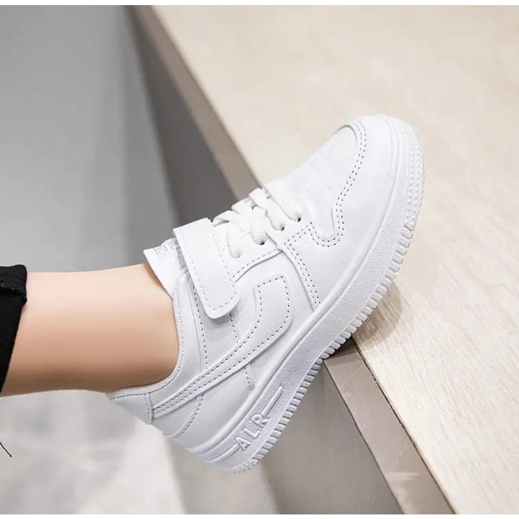 Sepatu Sneakers Anak Laki Perempuan Fashion Lins