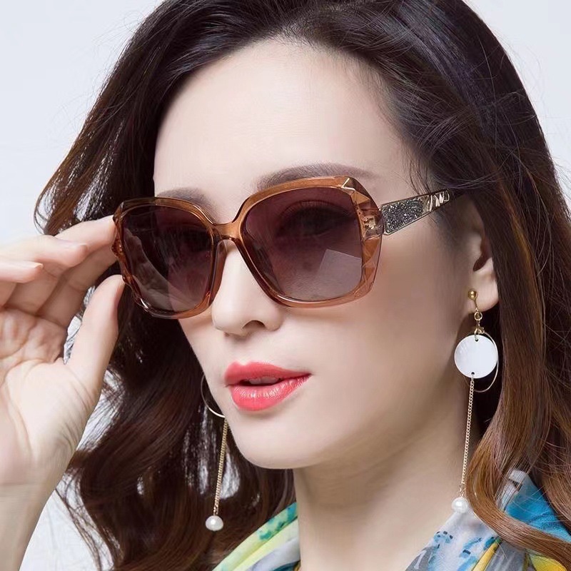 Kacamata Hitam Retro Bingkai Besar Sunglasses Fashion