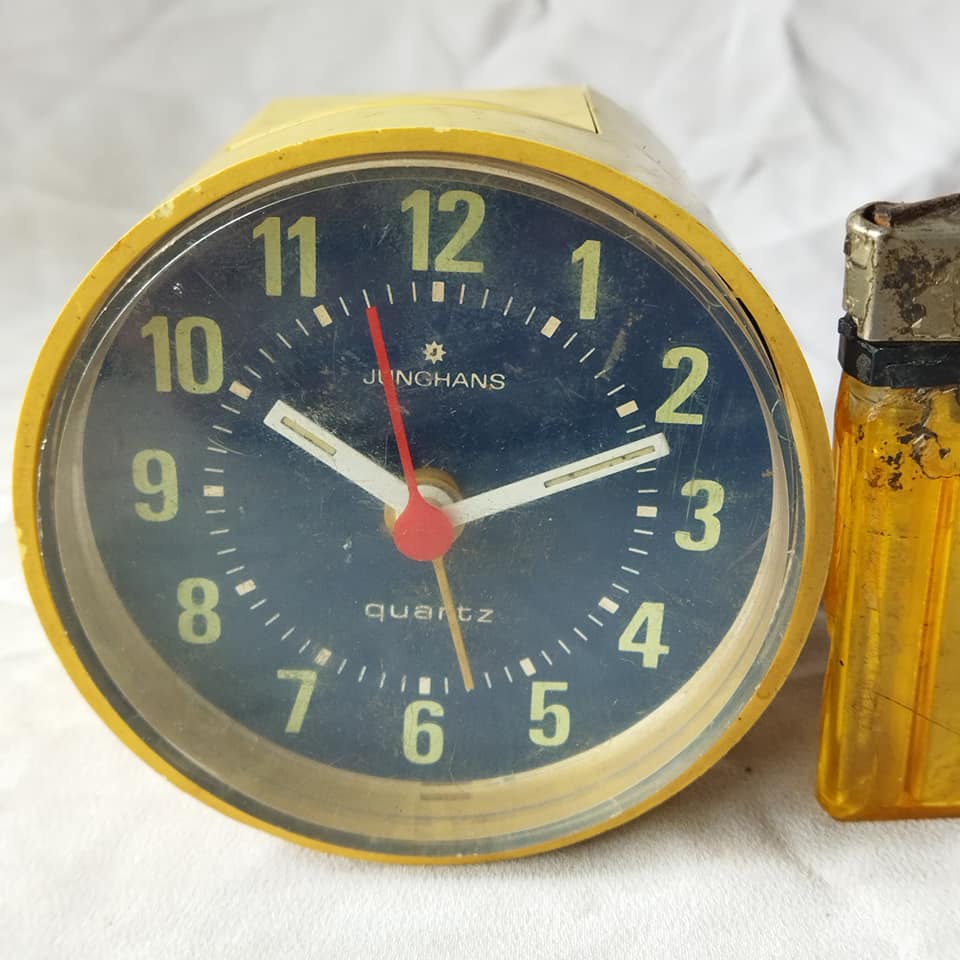 Pajangan Vintage Jam Meja Junghans