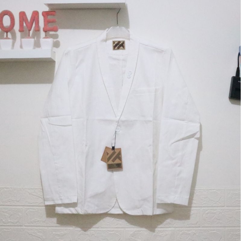 SEMI JAS PRIA / BLEZER PRIA MODEL KEKINIAN WARNA PUTIH SEMI JAS FORMAL