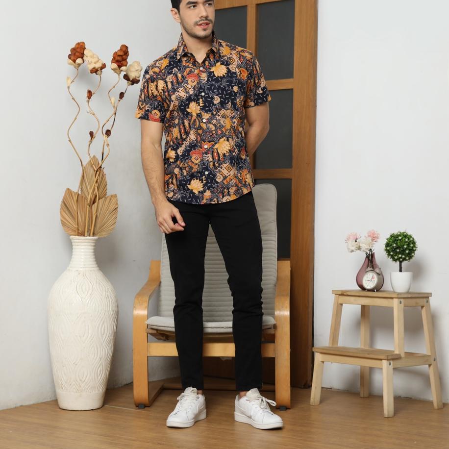 QC  PASS⭐-JEAN MARCEL - Kemeja Batik Pria Lengan Pendek Fashion Kasual Kerja Kantoran Dewasa Slim Fi