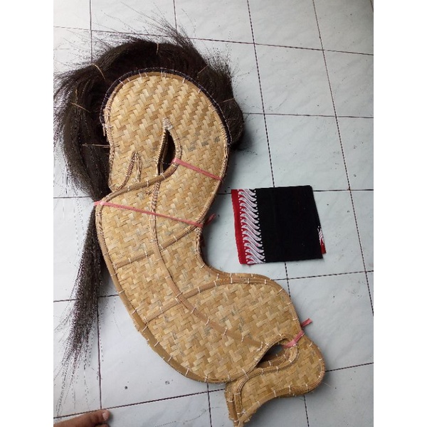 Putihan Kepang Senterewe