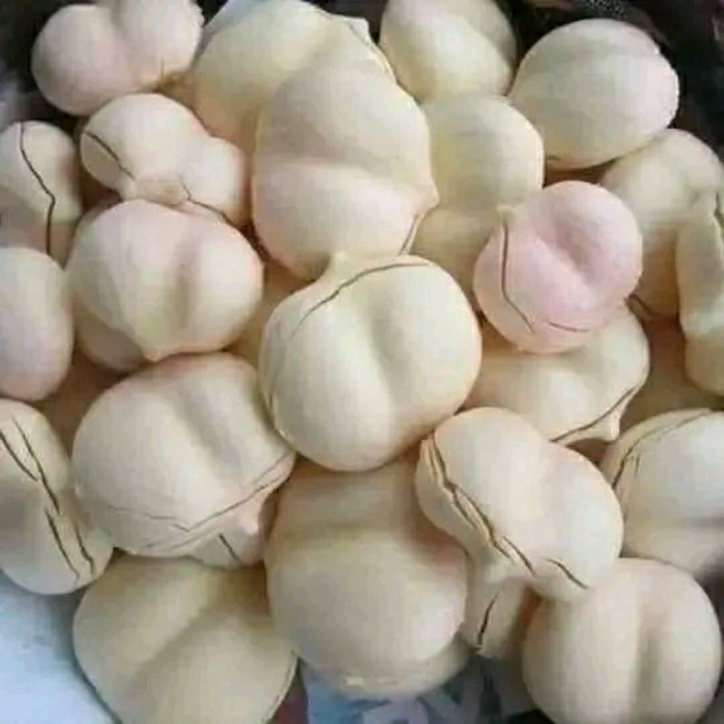 

Buah Siwalan Sudah Kupasan 100% Buah masih segar baru di ambil dari pohon