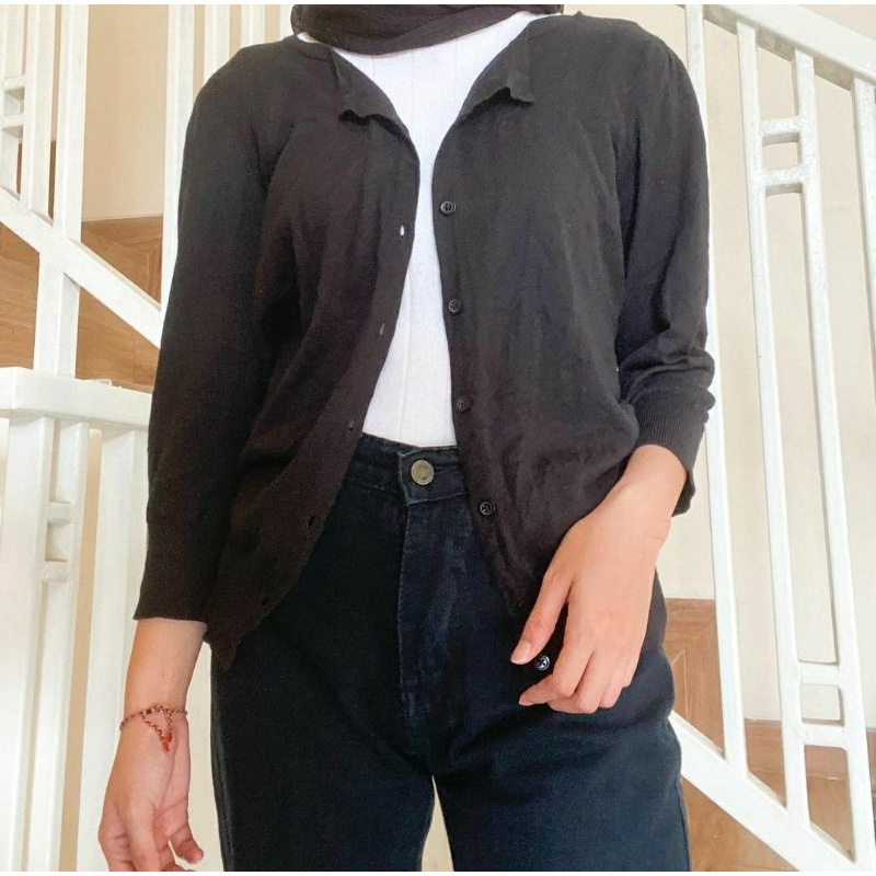 Cardigan Uniqlo Second Preloved
