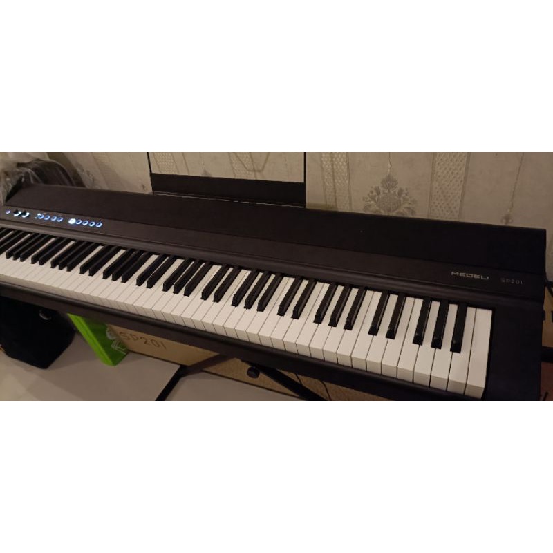 Piano dan keyboard Medeli SP201 graded hammer kualitas piano dgx670 yamaha ( sp-201 sp 201 )