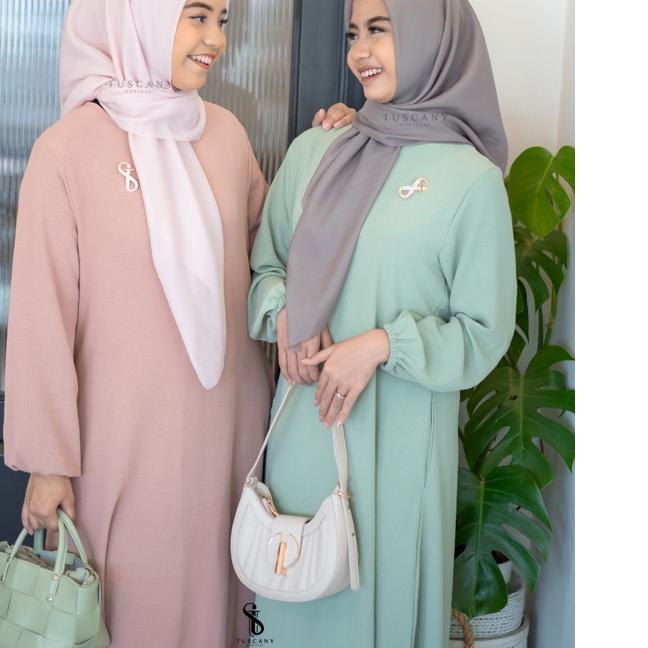 ➮ Paris Signature Tuscany | Kerudung Segiempat Square Jilbab | Hijab Segiempat ✬