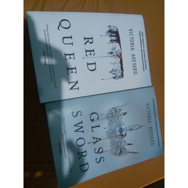 red queen glass sword