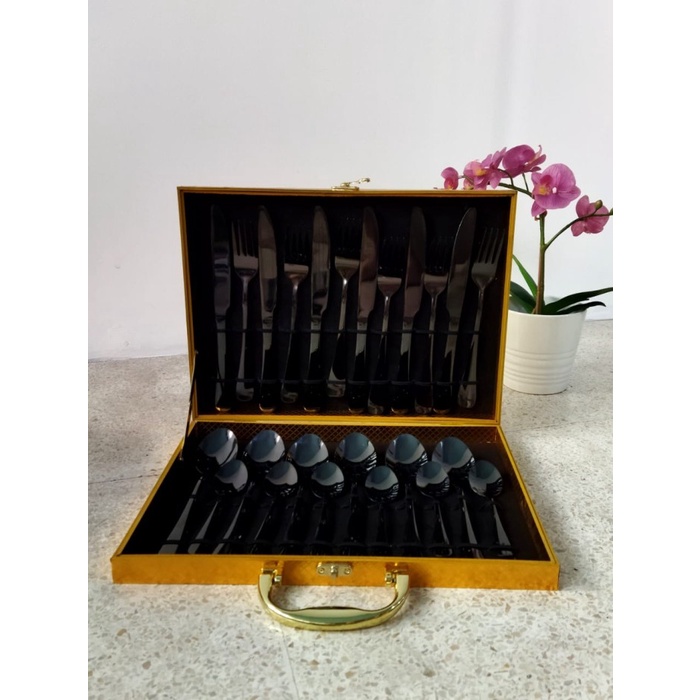 

Hampers lebaran Cutlery GOLD full set 24 pcs Premium High Grade sendok - GB Black