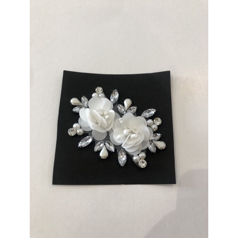 Payet rangkai/Bunga 3D double white floral set