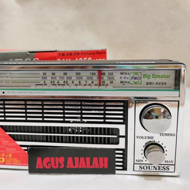 ○ cod RADIO INTERNATIONAL JADUL 3 BAND FM - AM -SW ACDC 4250 ANTIK  radio portable internasional rad