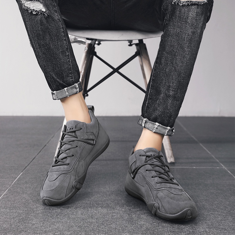 Mainland Sepatu Sneakers Pria Abu Fashion Casual Bahan PU Comfortable Sepatu Kuliah Outdoor MC426